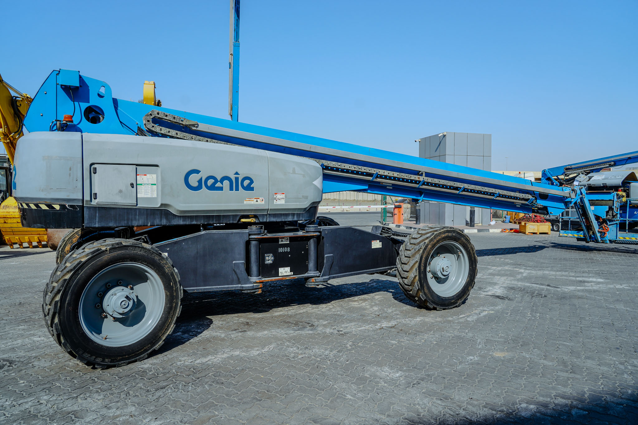2018 GENIE SX-125XC 4WD Diesel Boom Lift 38.10 m - Image 9
