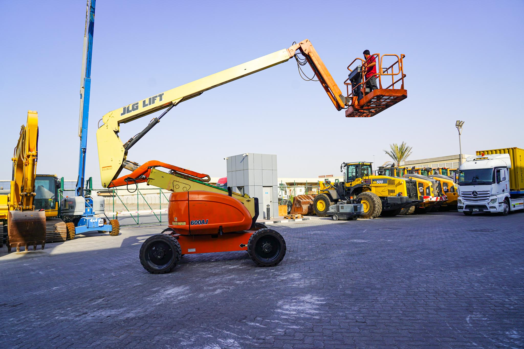 2008 JLG 600AJ 4WD Diesel Boom Lift 18m - Image 12