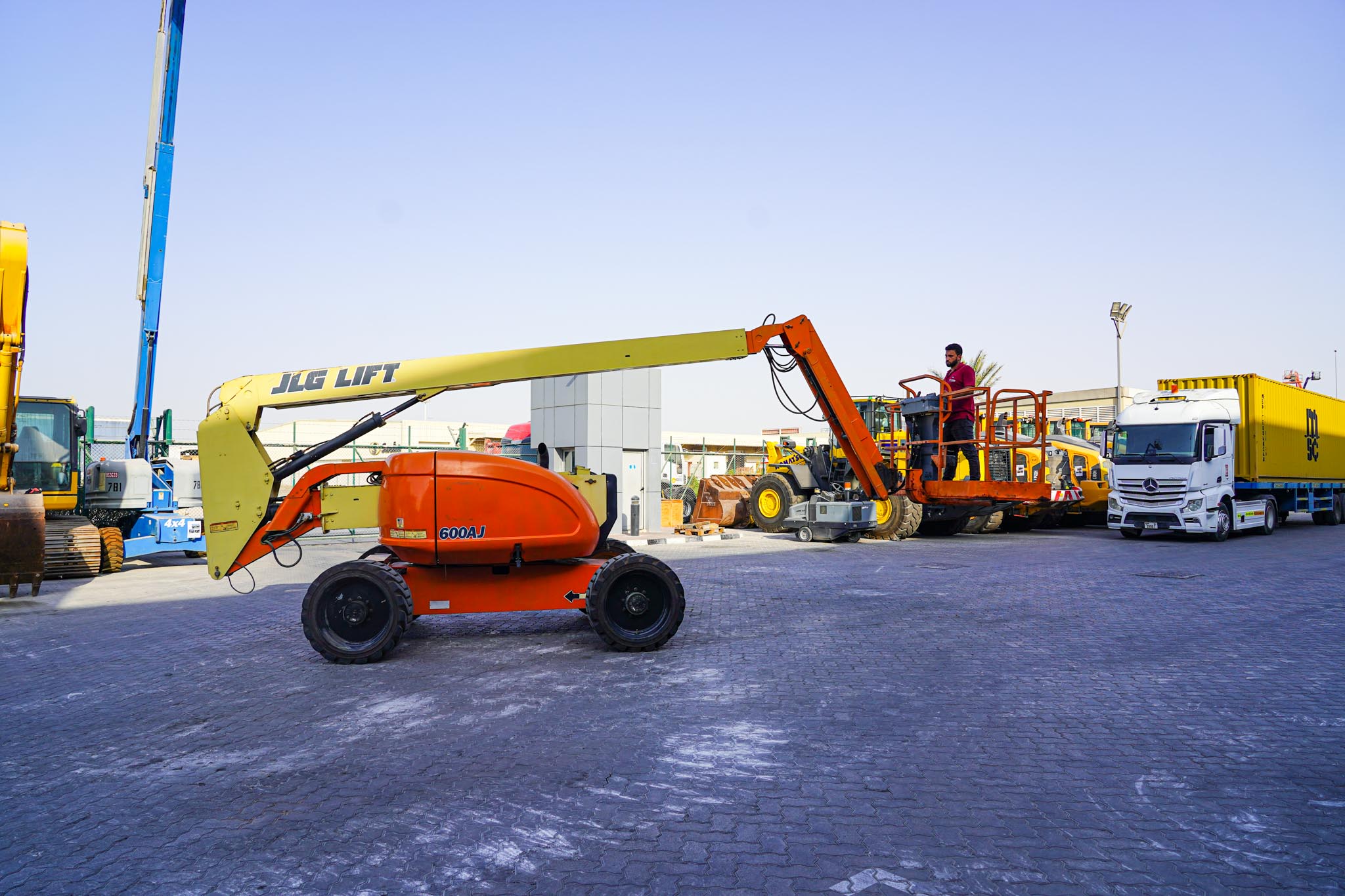 2008 JLG 600AJ 4WD Diesel Boom Lift 18m - Image 14