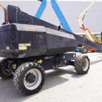 2012 JLG 800S 4WD Dual Fuel Boom Lift - Image 4