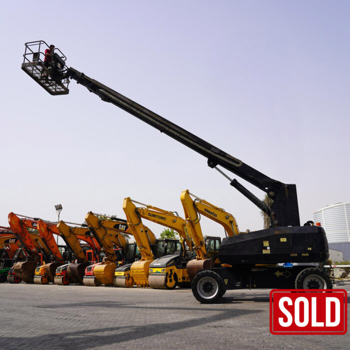 2012 JLG 800S 4WD Dual Fuel Boom Lift 24.38 m