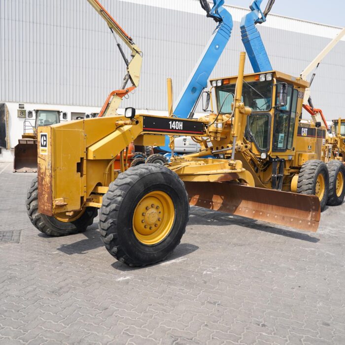 2005 CAT 140H Motor Grader