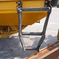 2005 CAT 140H Motor Grader - Image 16