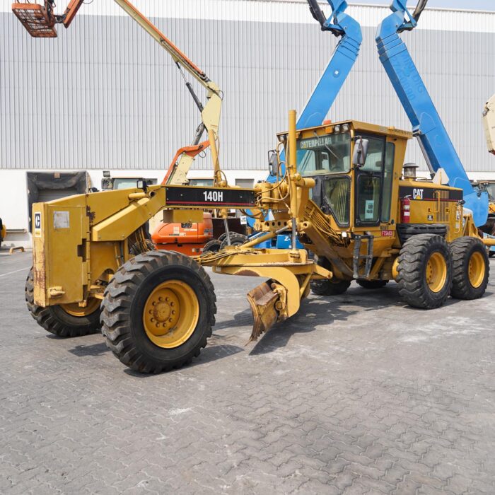 2005 CAT 140H Motor Grader