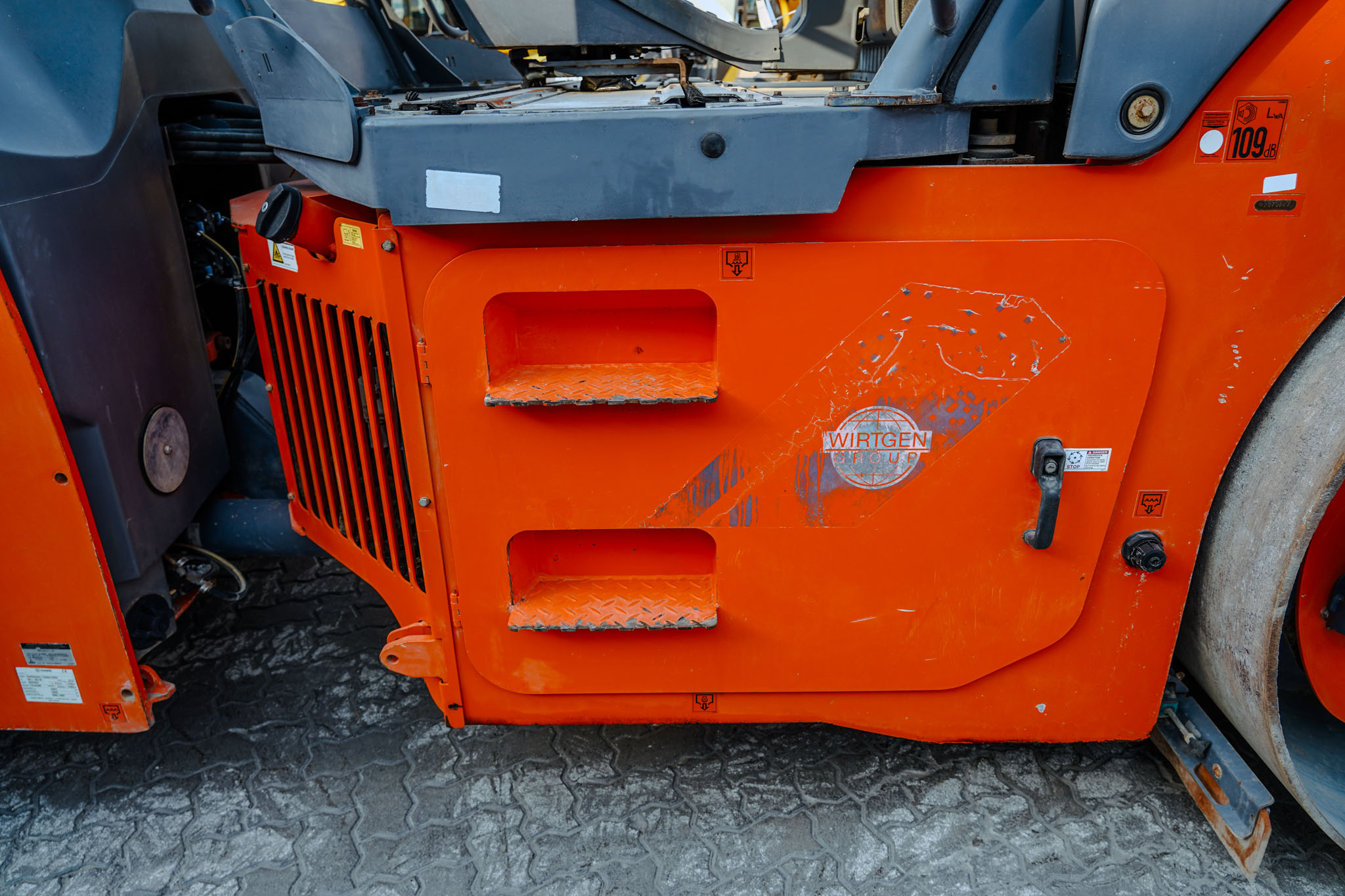 2016 HAMM HD140VV Double Drum Roller - Image 10