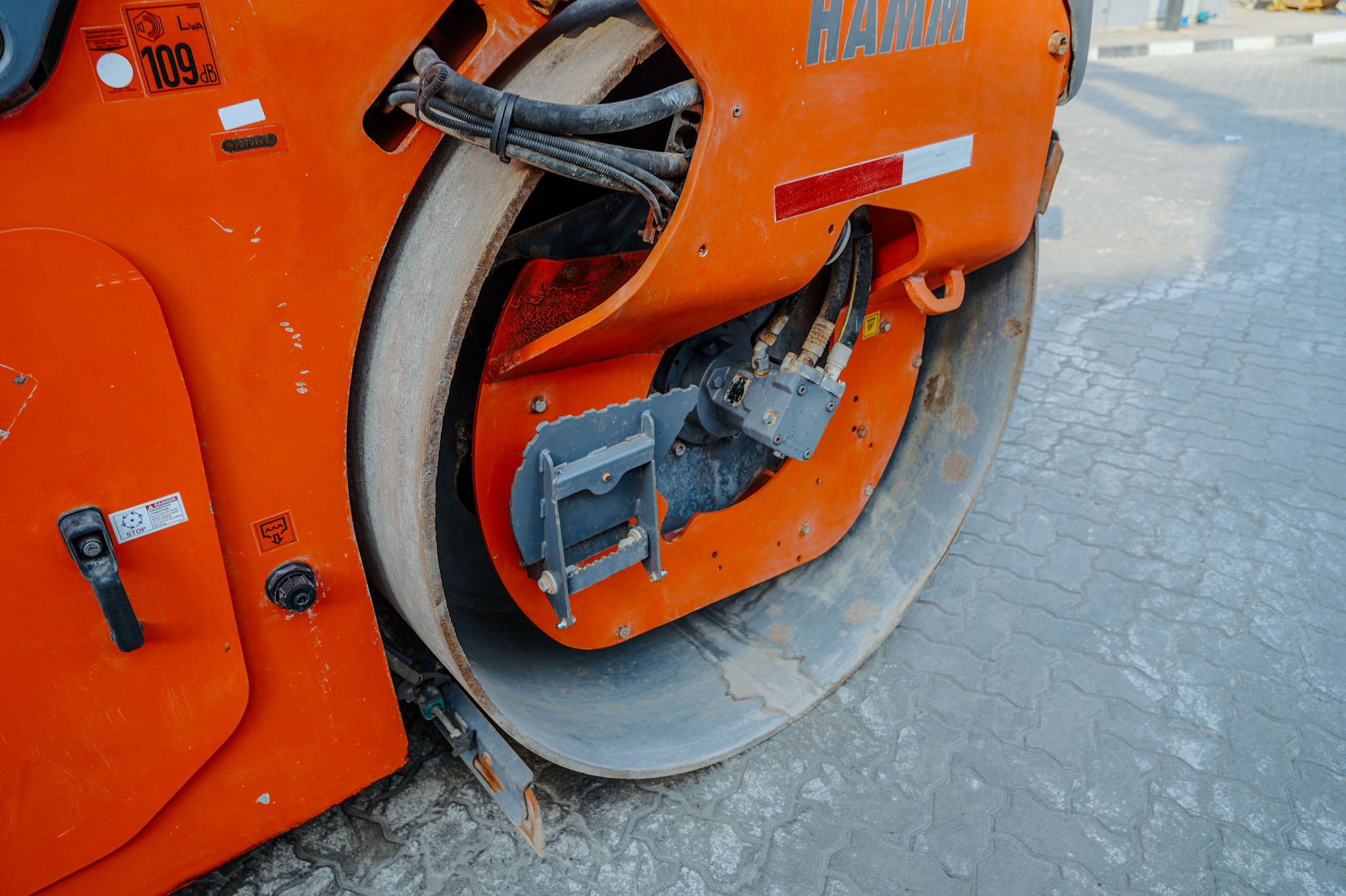 2016 HAMM HD140VV Double Drum Roller - Image 8