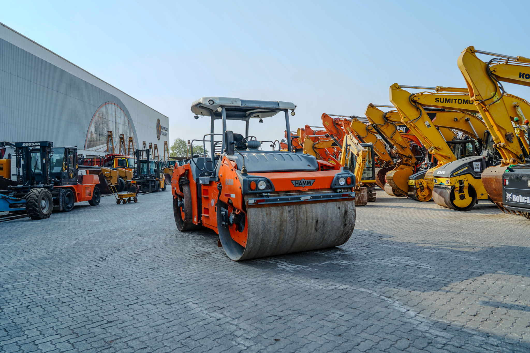 2016 HAMM HD140VV Double Drum Roller