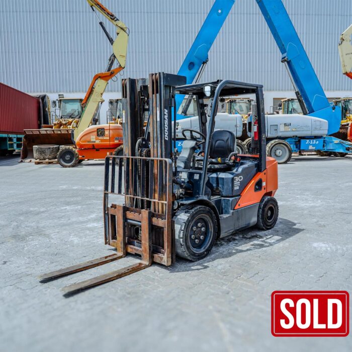 2018 DOOSAN D30S7 5450 lb Forklift