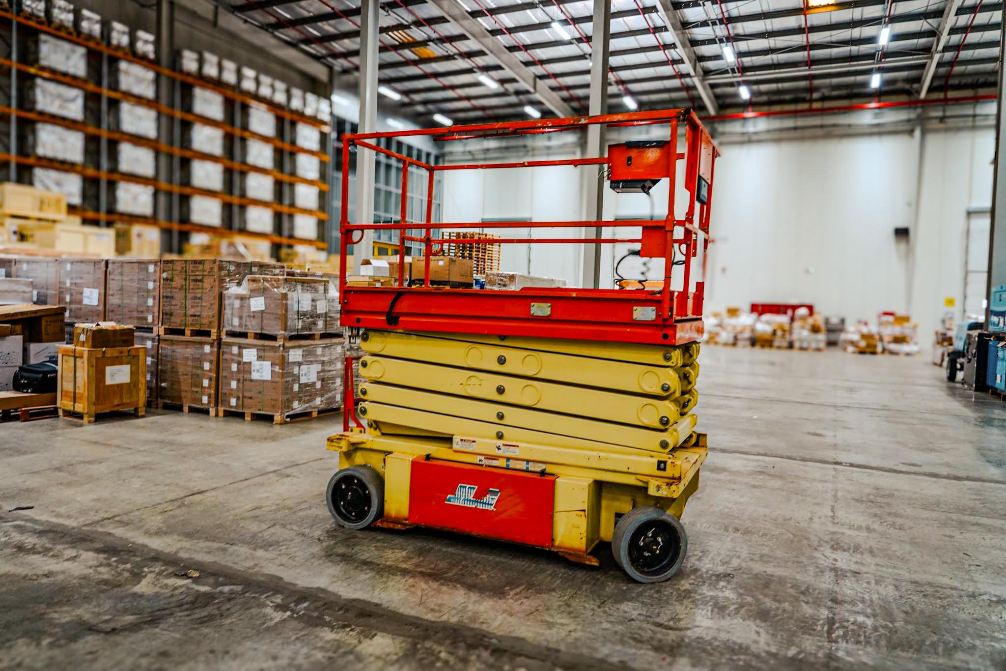 2015 JLG 3248RS Electric Scissor lift - Image 2