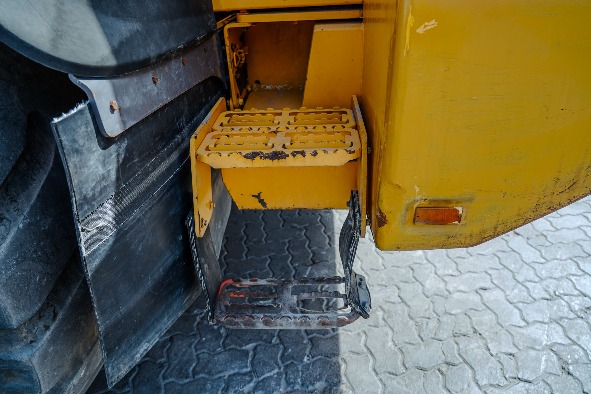 2017 VOLVO L220H Wheel Loader - Image 24