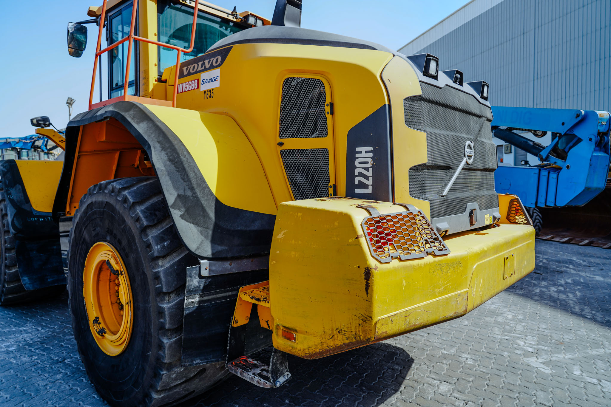 2017 VOLVO L220H Wheel Loader - Image 25