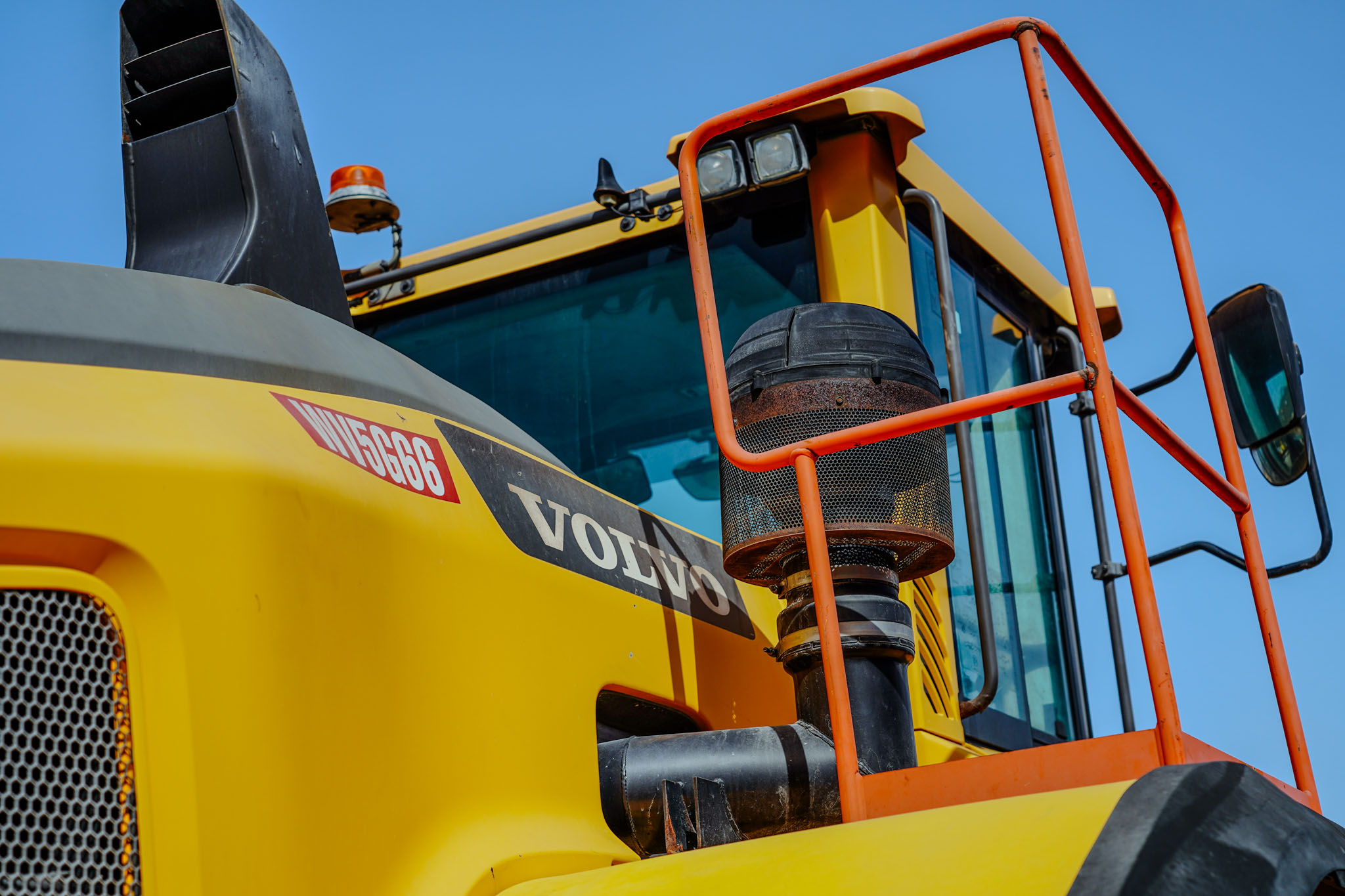 2017 VOLVO L220H Wheel Loader - Image 28