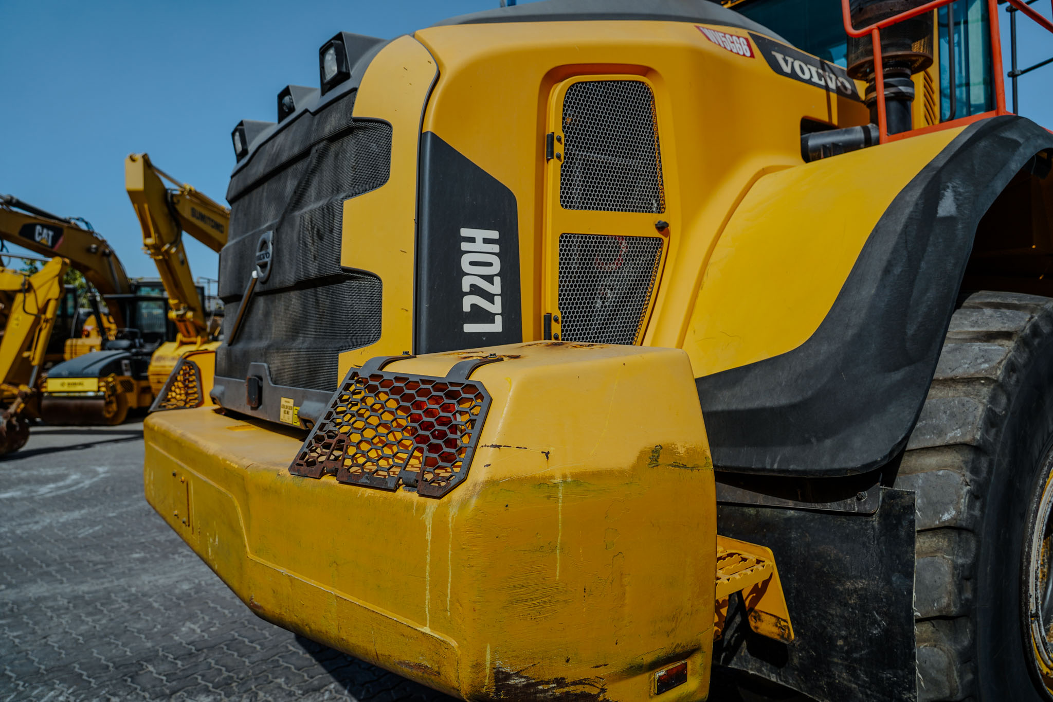 2017 VOLVO L220H Wheel Loader - Image 30