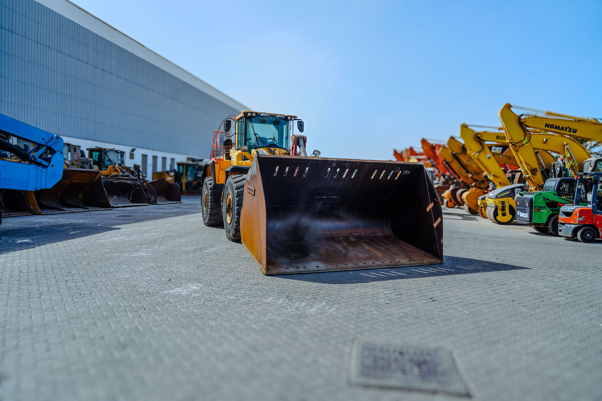 2017 VOLVO L220H Wheel Loader - Image 7