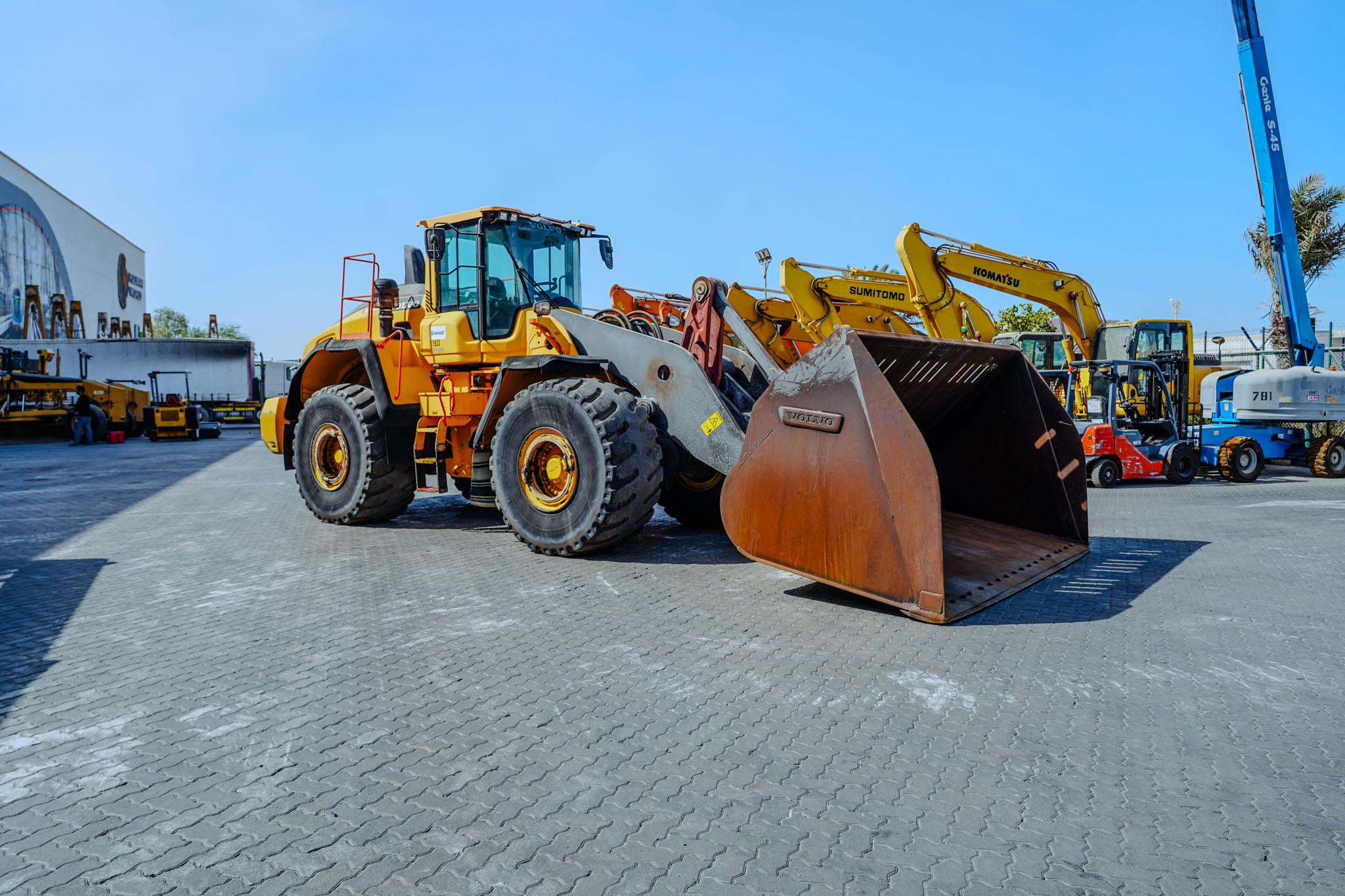 2017 VOLVO L220H Wheel Loader - Image 2