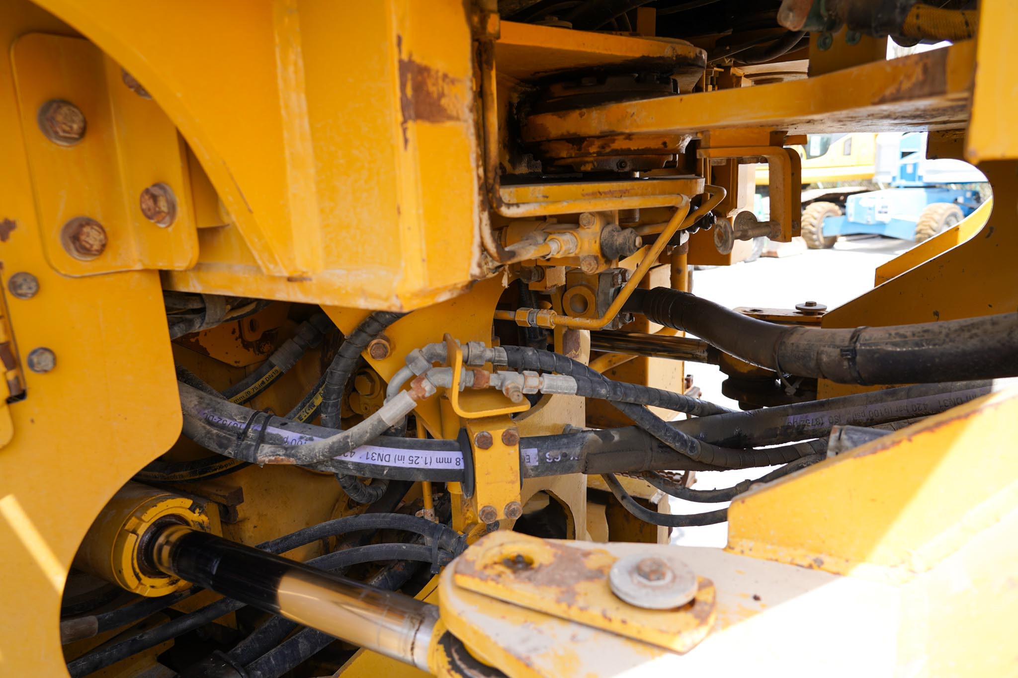 2013 Caterpillar 966H Wheel Loader - Image 13