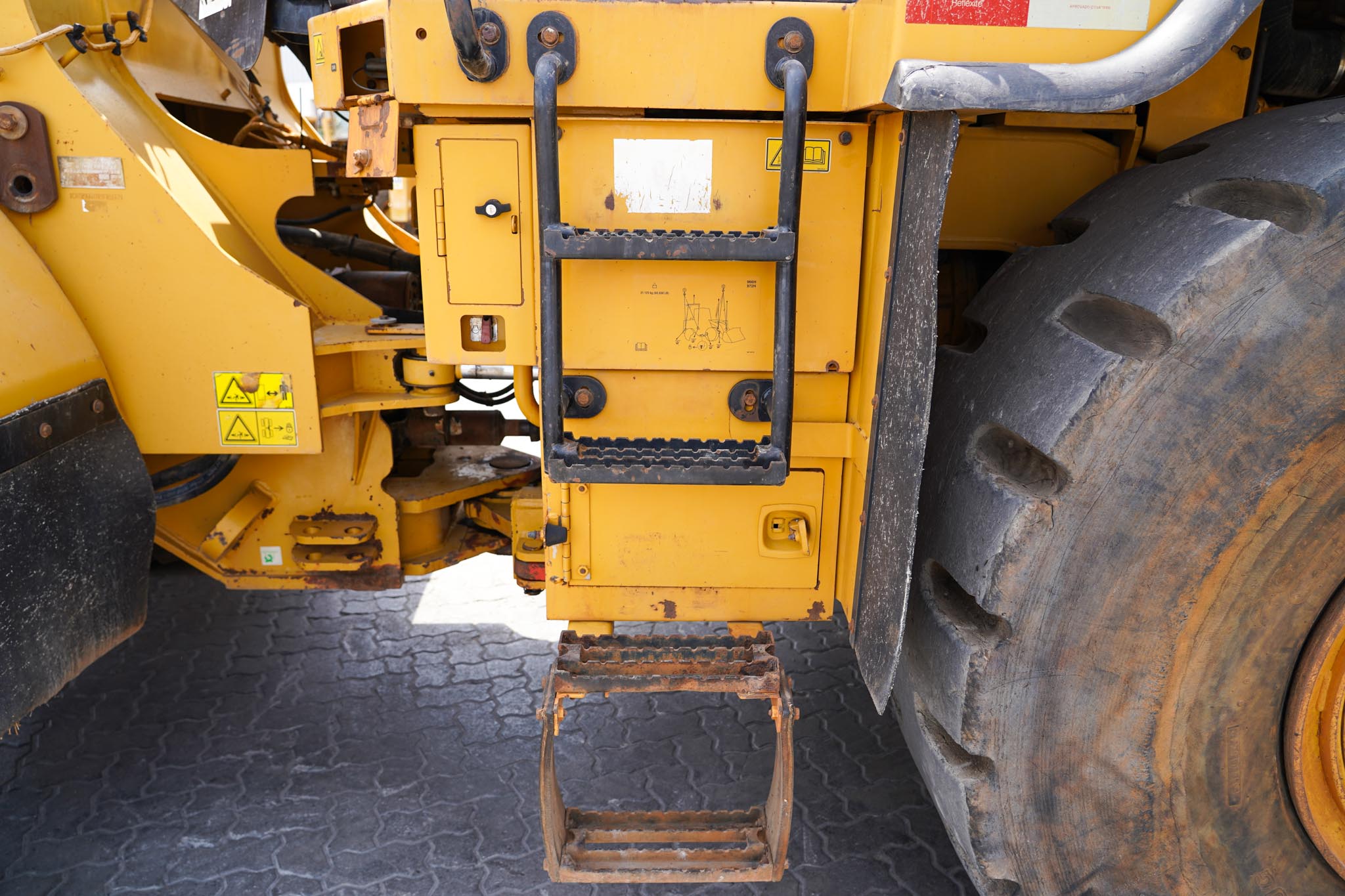 2013 Caterpillar 966H Wheel Loader - Image 20