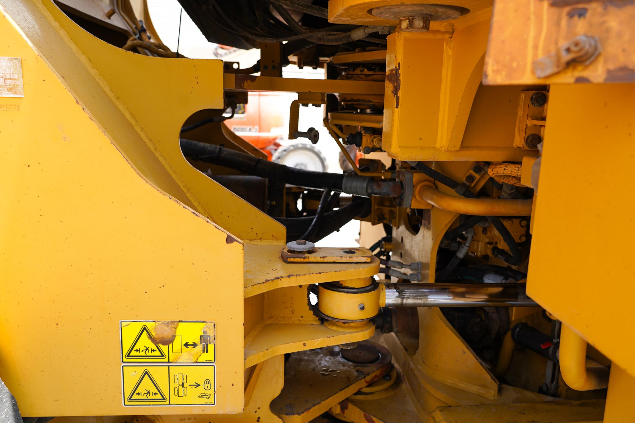 2013 Caterpillar 966H Wheel Loader - Image 3