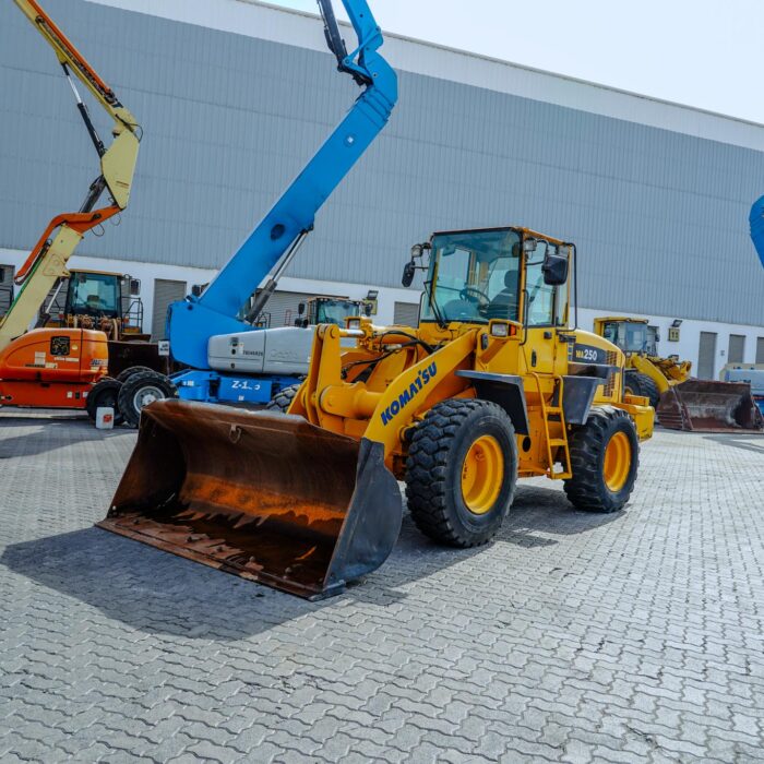 2005 KOMATSU WA250-5L Wheel Loader