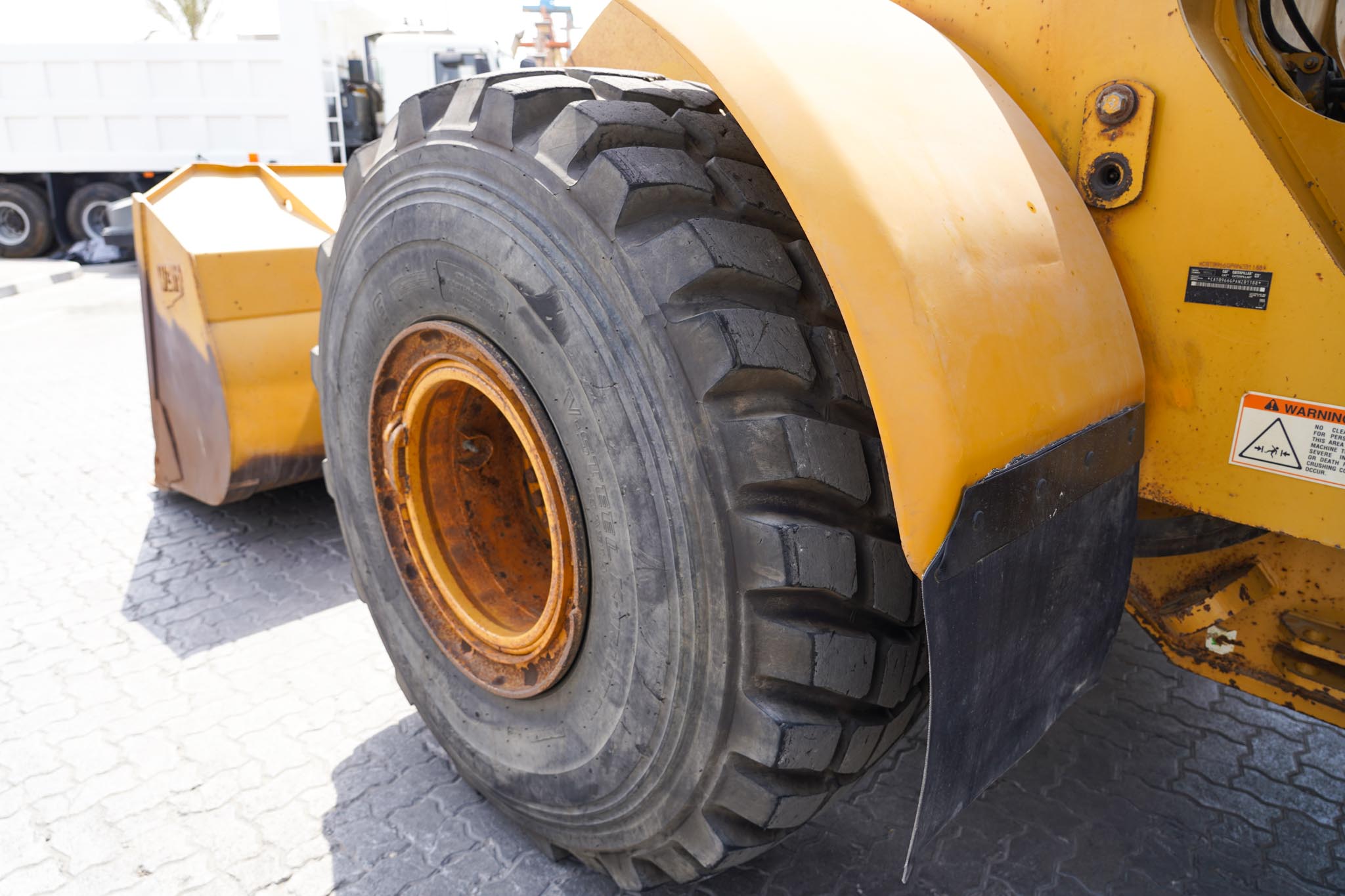 2005 CAT 966G Series II Wheel Loader - Image 19