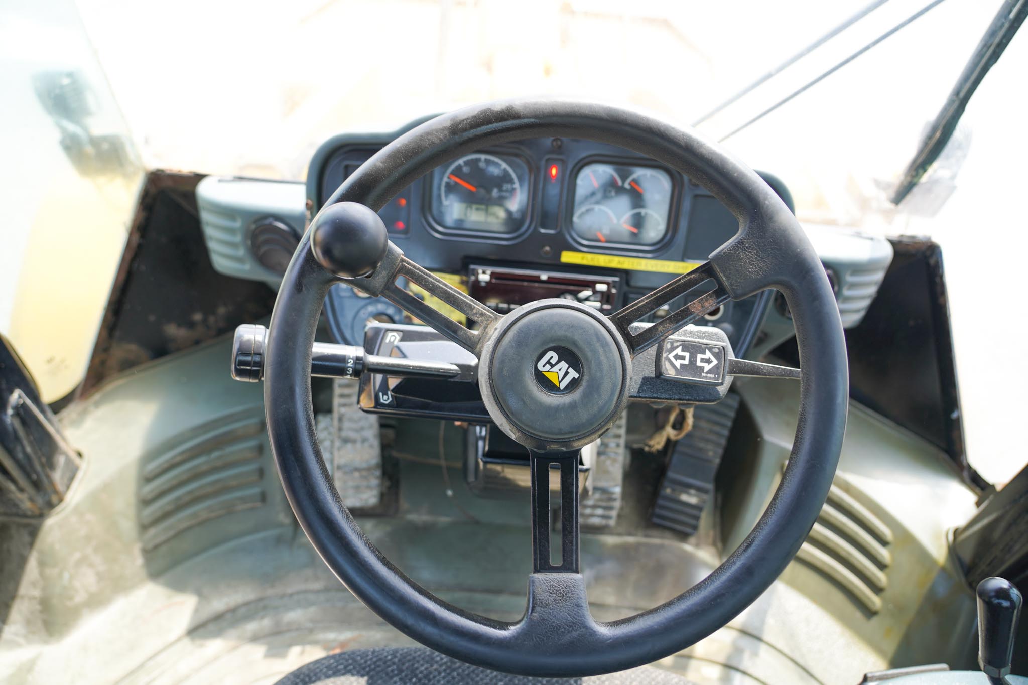 2005 CAT 966G Series II Wheel Loader - Image 30