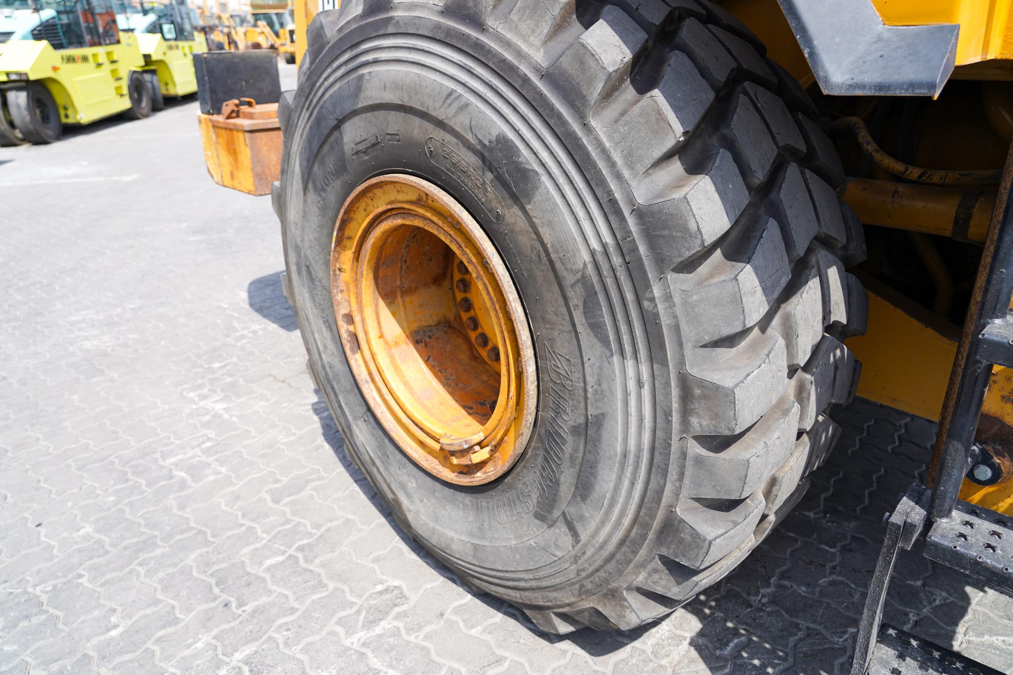 2005 CAT 966G Series II Wheel Loader - Image 11