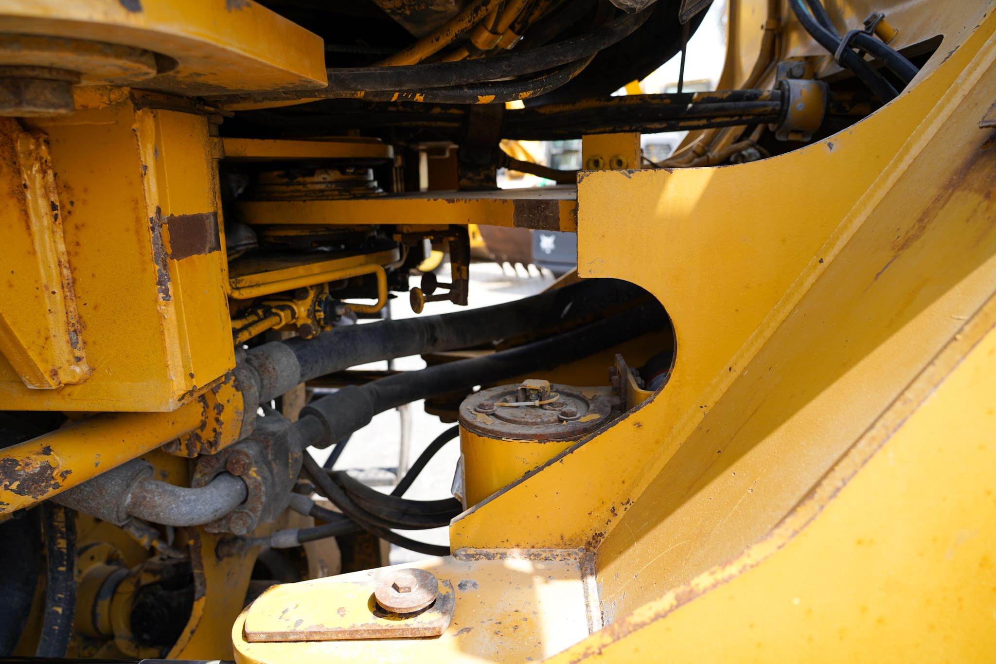 2005 CAT 966G Series II Wheel Loader - Image 14
