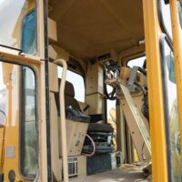 2005 CAT 140H Motor Grader - Image 12