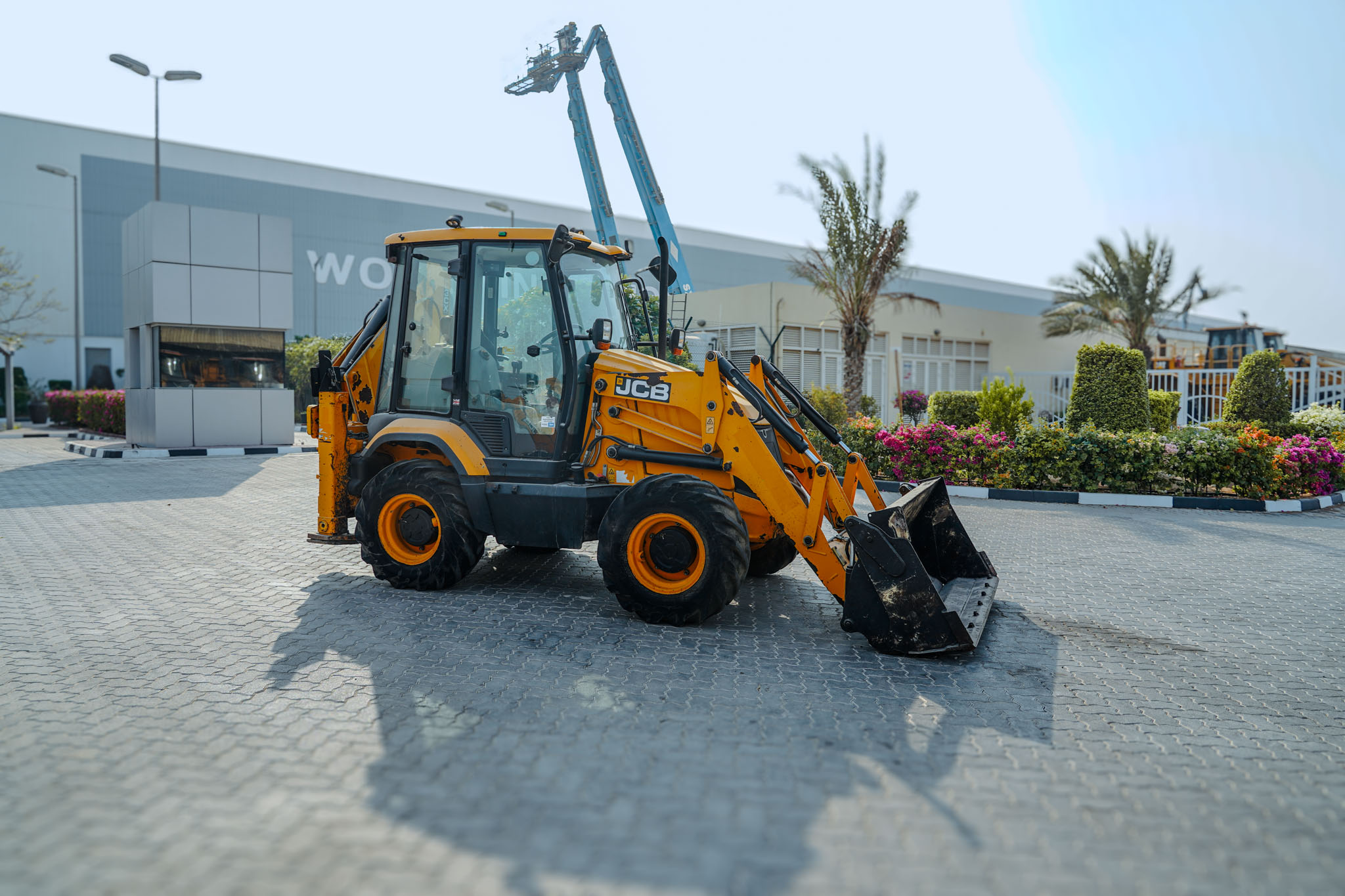2016 JCB 3CX COMPACT 4x4x4 Loader Backhoe - Image 2
