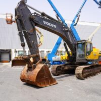 2017 VOLVO EC480DH Tracked Excavator - Image 2