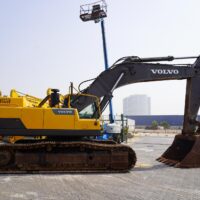 2017 VOLVO EC480DH Tracked Excavator - Image 3