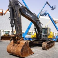 2017 VOLVO EC480DH Tracked Excavator - Image 2