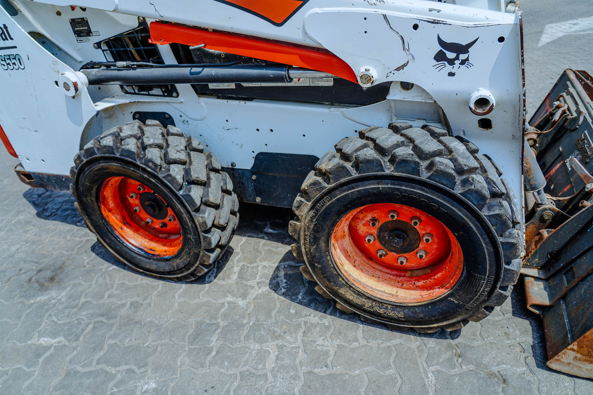 2019 BOBCAT S550 Skid Steer Loader - Image 19