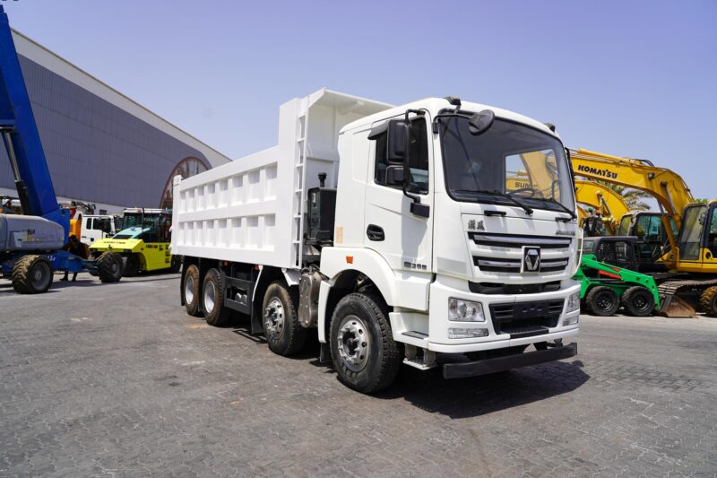 2021 XCMG XGA3310D6NE 8x4 Twin-Steer Tipper Truck