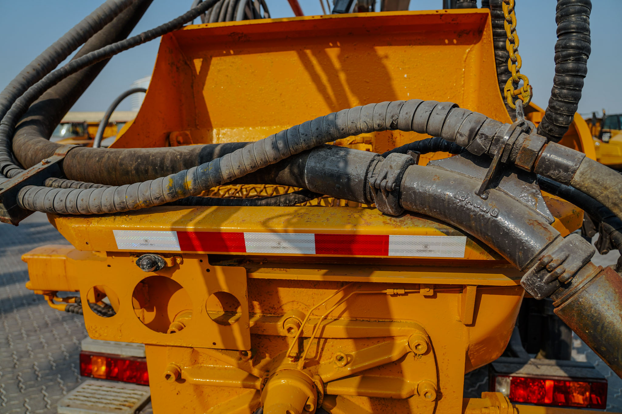 2021 XCMG Schwing XZS5180TPJ 18 m on 2020 howo T5G 180 4x2 Concrete Pump Truck - Image 14