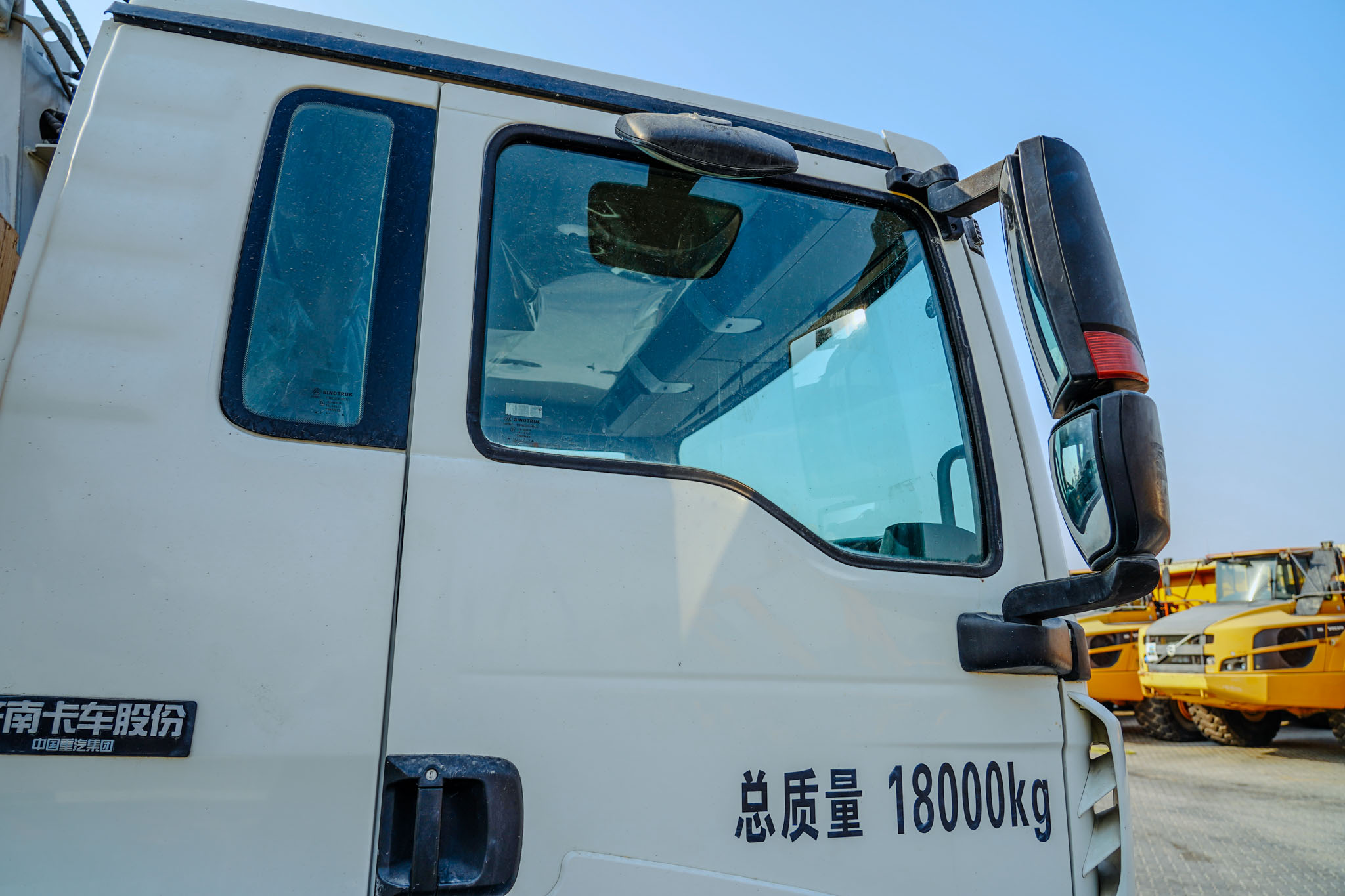 2021 XCMG Schwing XZS5180TPJ 18 m on 2020 howo T5G 180 4x2 Concrete Pump Truck - Image 23