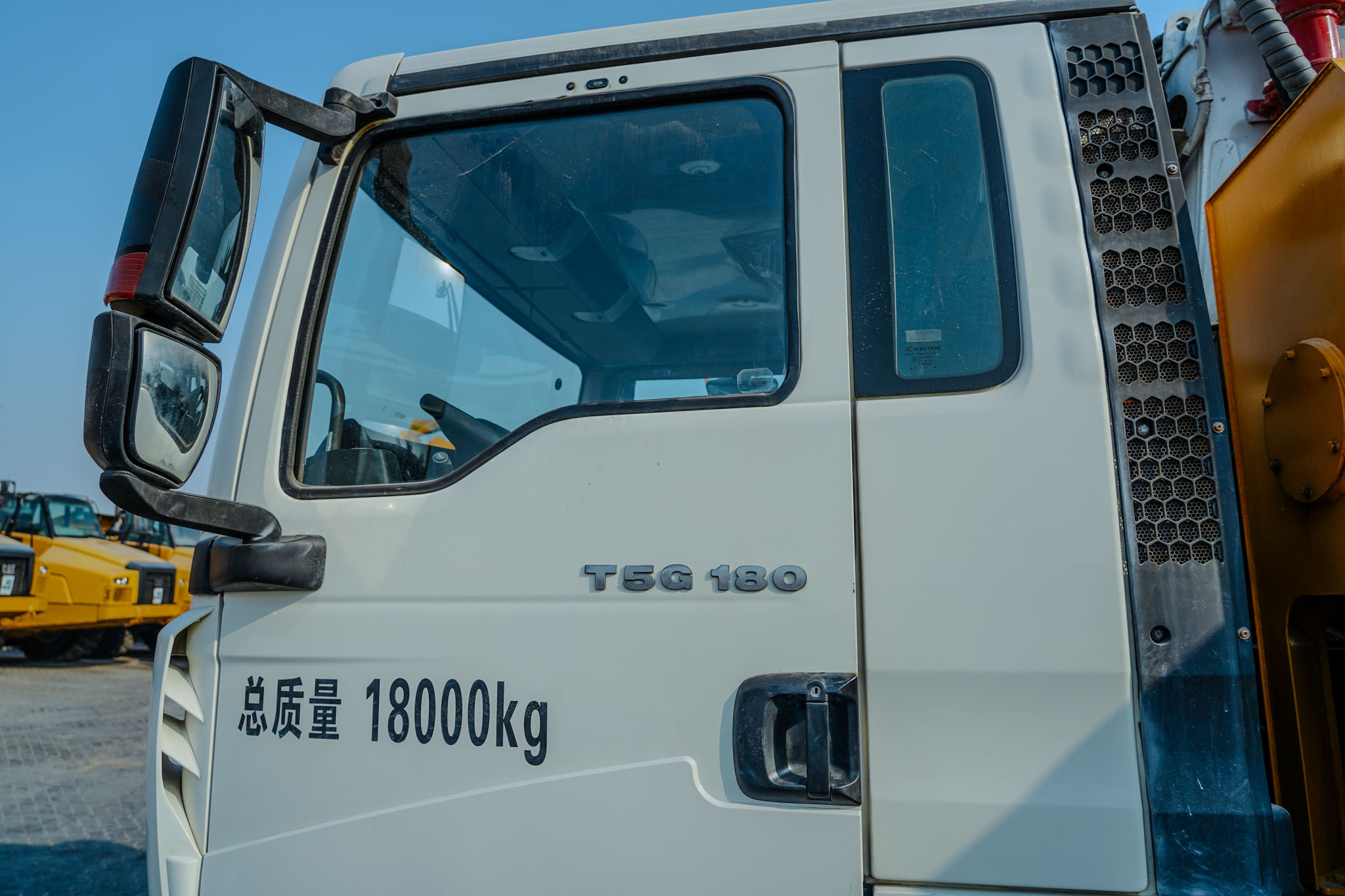 2021 XCMG Schwing XZS5180TPJ 18 m on 2020 howo T5G 180 4x2 Concrete Pump Truck - Image 25