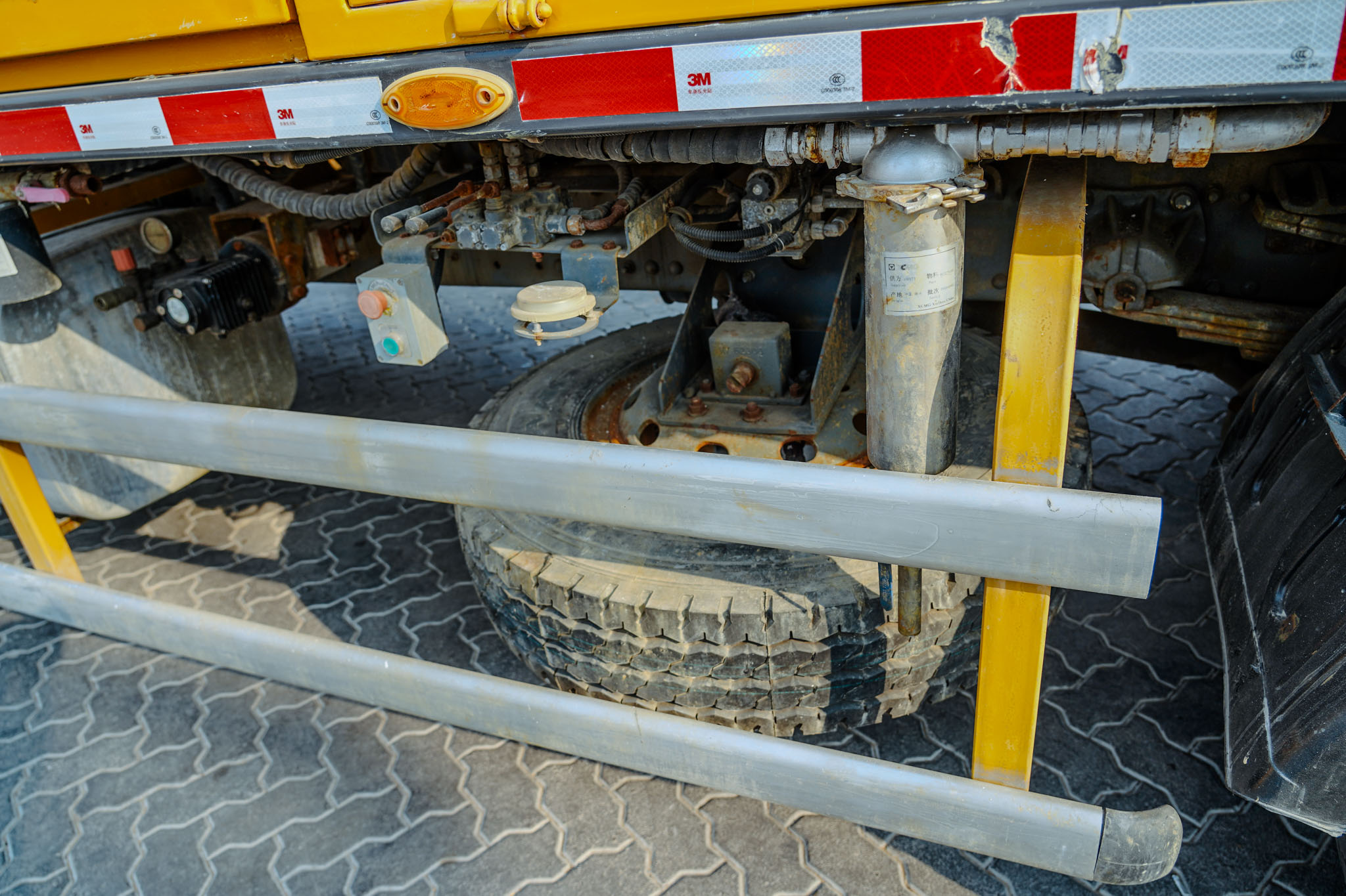 2021 XCMG Schwing XZS5180TPJ 18 m on 2020 howo T5G 180 4x2 Concrete Pump Truck - Image 30