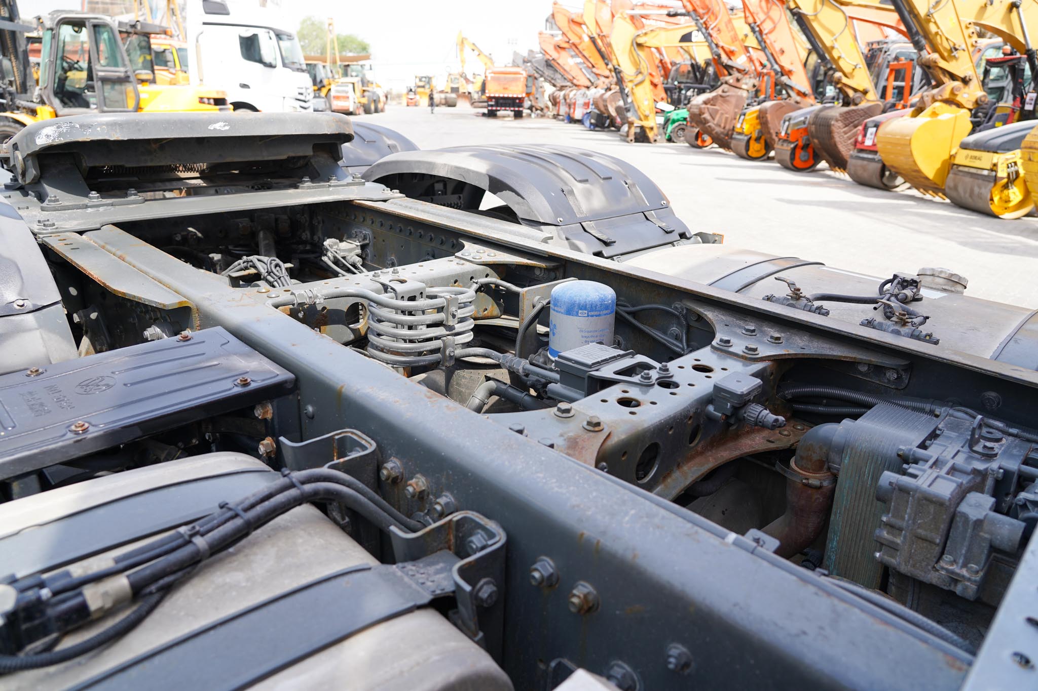 2020 XCMG XGA4250D6WC 6x4 Sleeper Truck Tractor (Unused) - Image 45