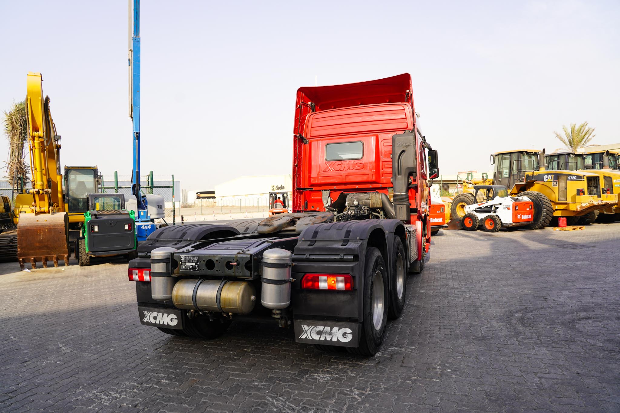 2020 XCMG XGA4250D6WC 6x4 Sleeper Truck Tractor (Unused) - Image 7