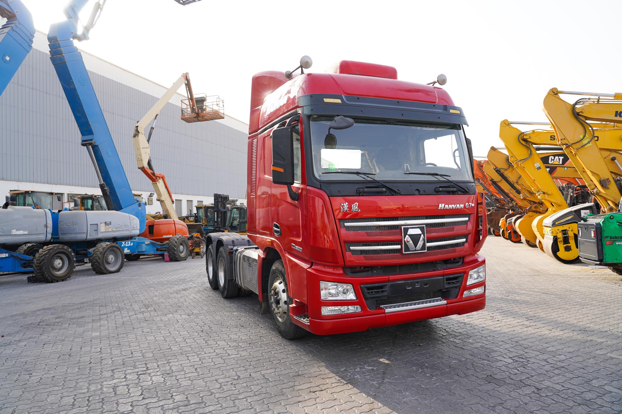 2020 XCMG XGA4250D6WC 6x4 Sleeper Truck Tractor (Unused) - Image 4