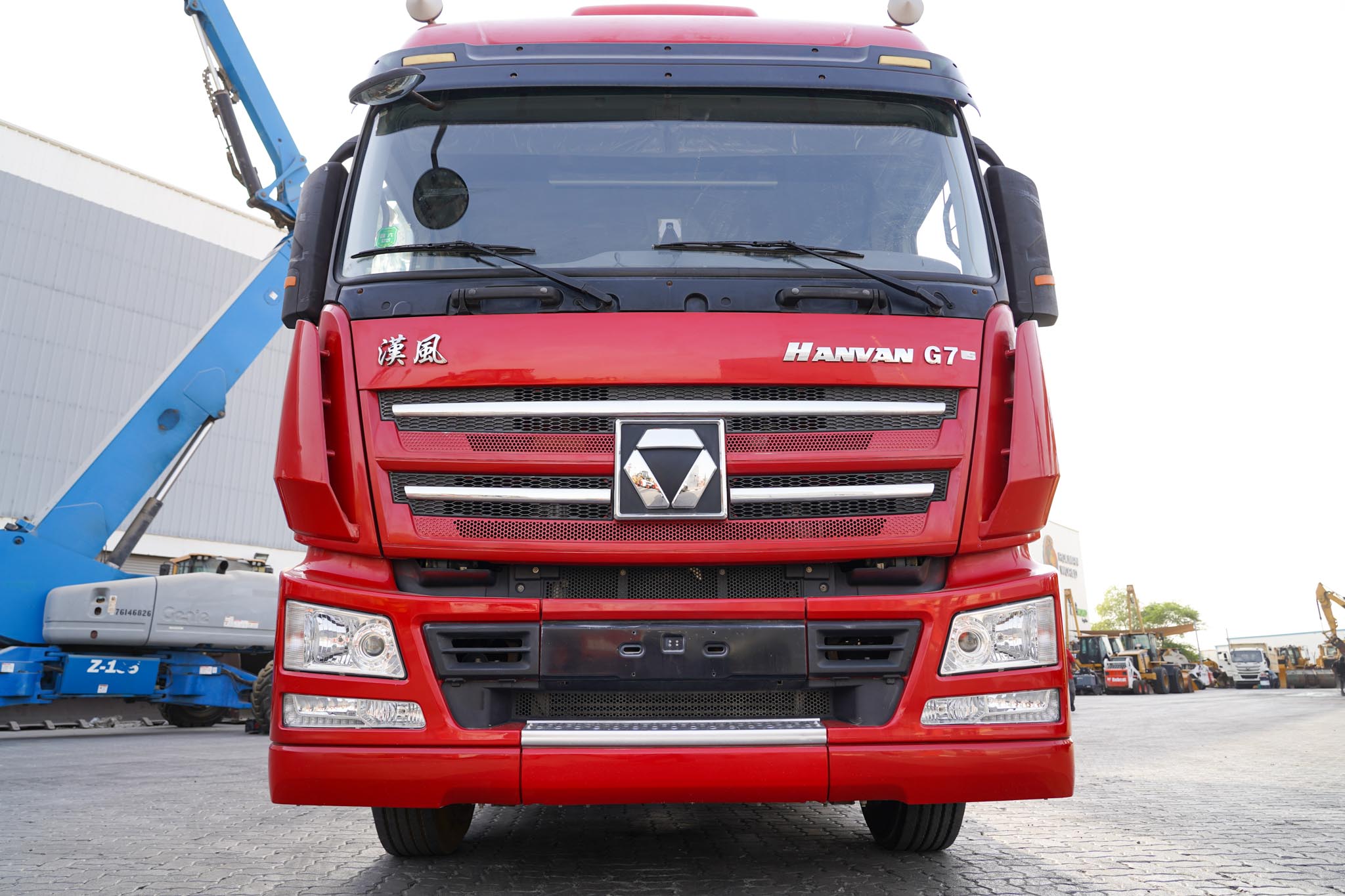 2020 XCMG XGA4250D6WC 6x4 Sleeper Truck Tractor (Unused) - Image 12