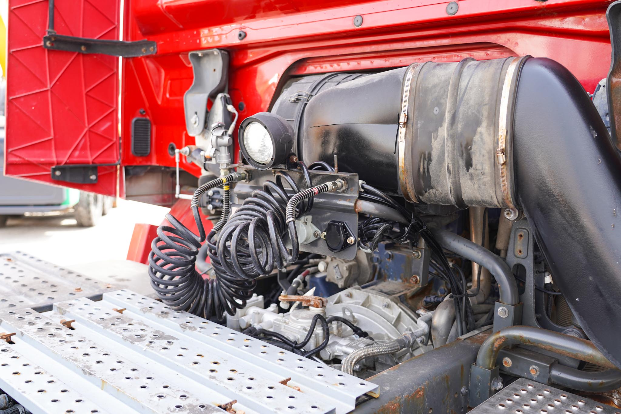 2020 XCMG XGA4250D6WC 6x4 Sleeper Truck Tractor (Unused) - Image 47