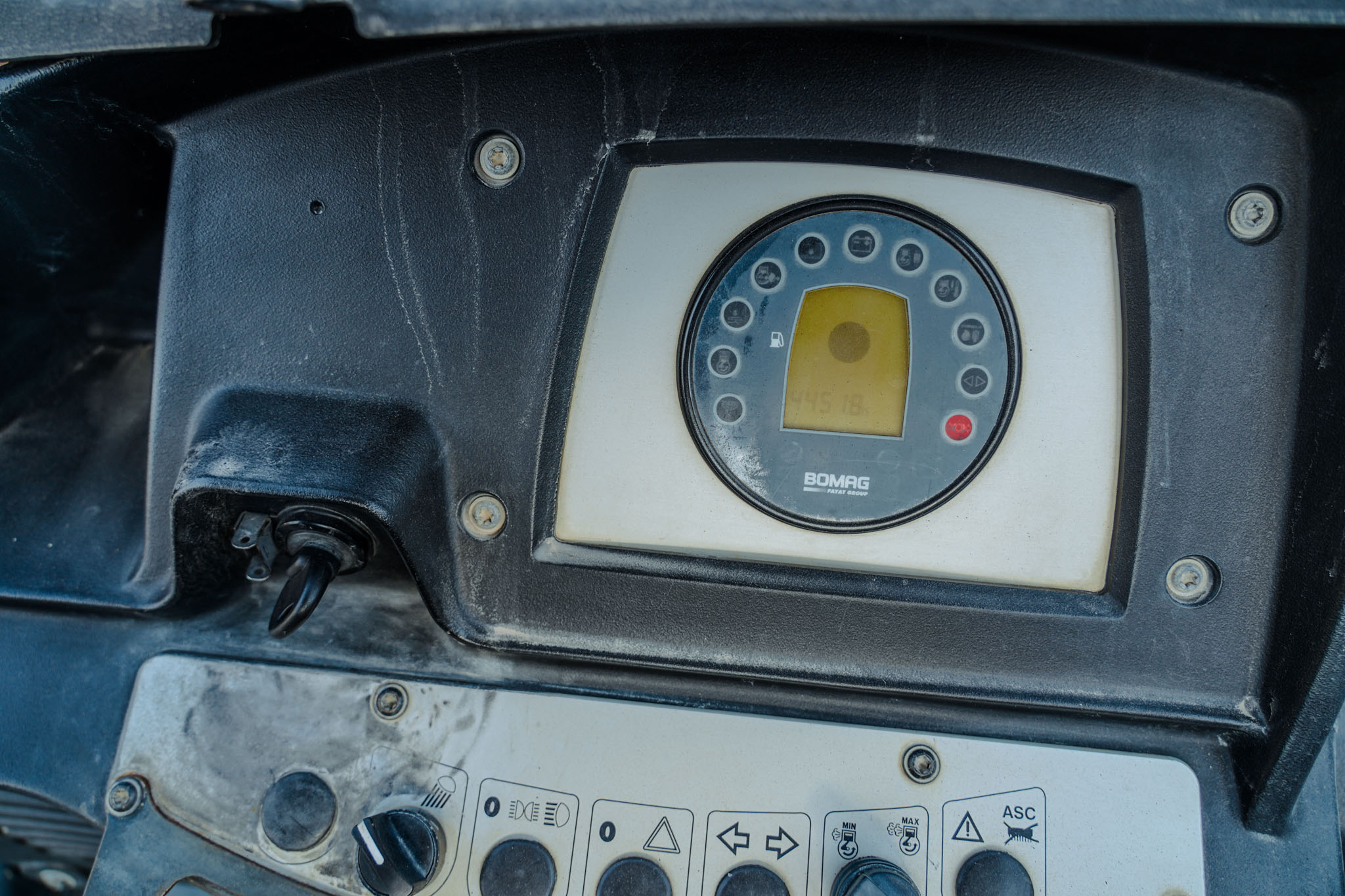 2013 BOMAG BW211 PD-40 Padfoot Drum Compactor - Image 29