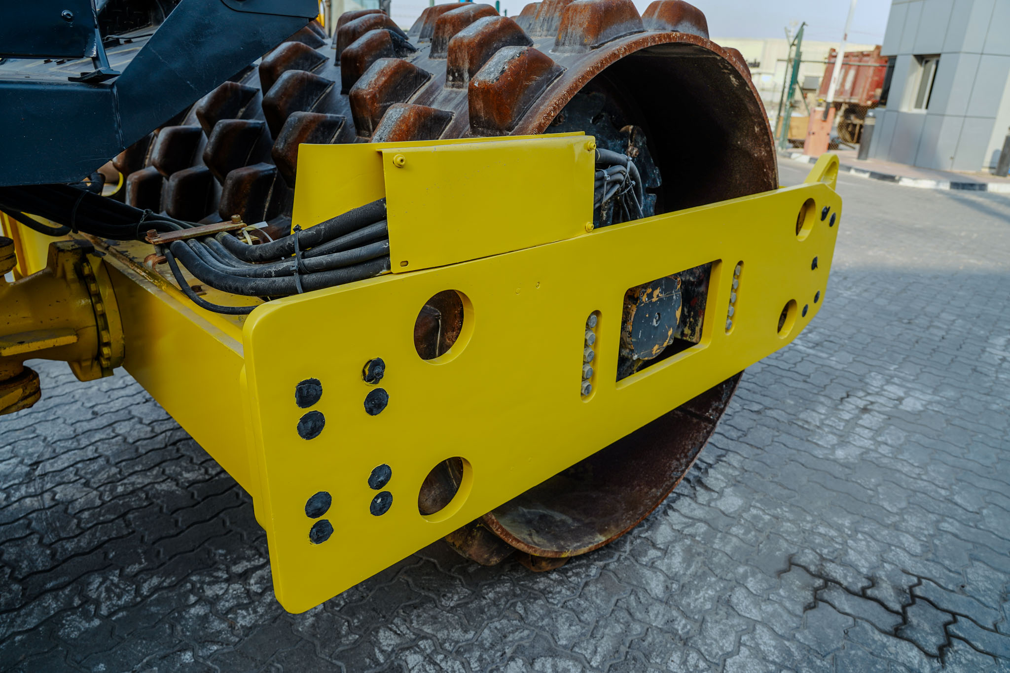 2013 BOMAG BW211 PD-40 Padfoot Drum Compactor - Image 11