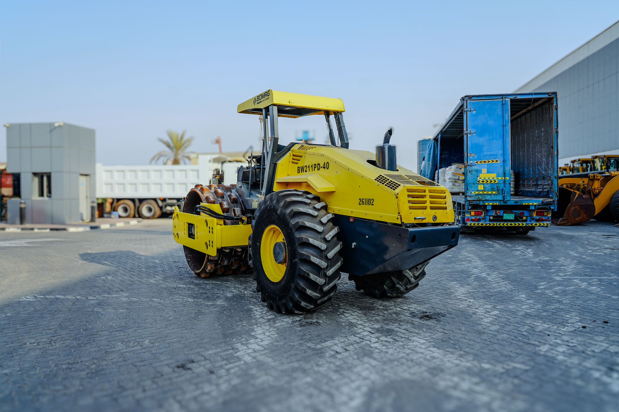 2013 BOMAG BW211 PD-40 Padfoot Drum Compactor - Image 10