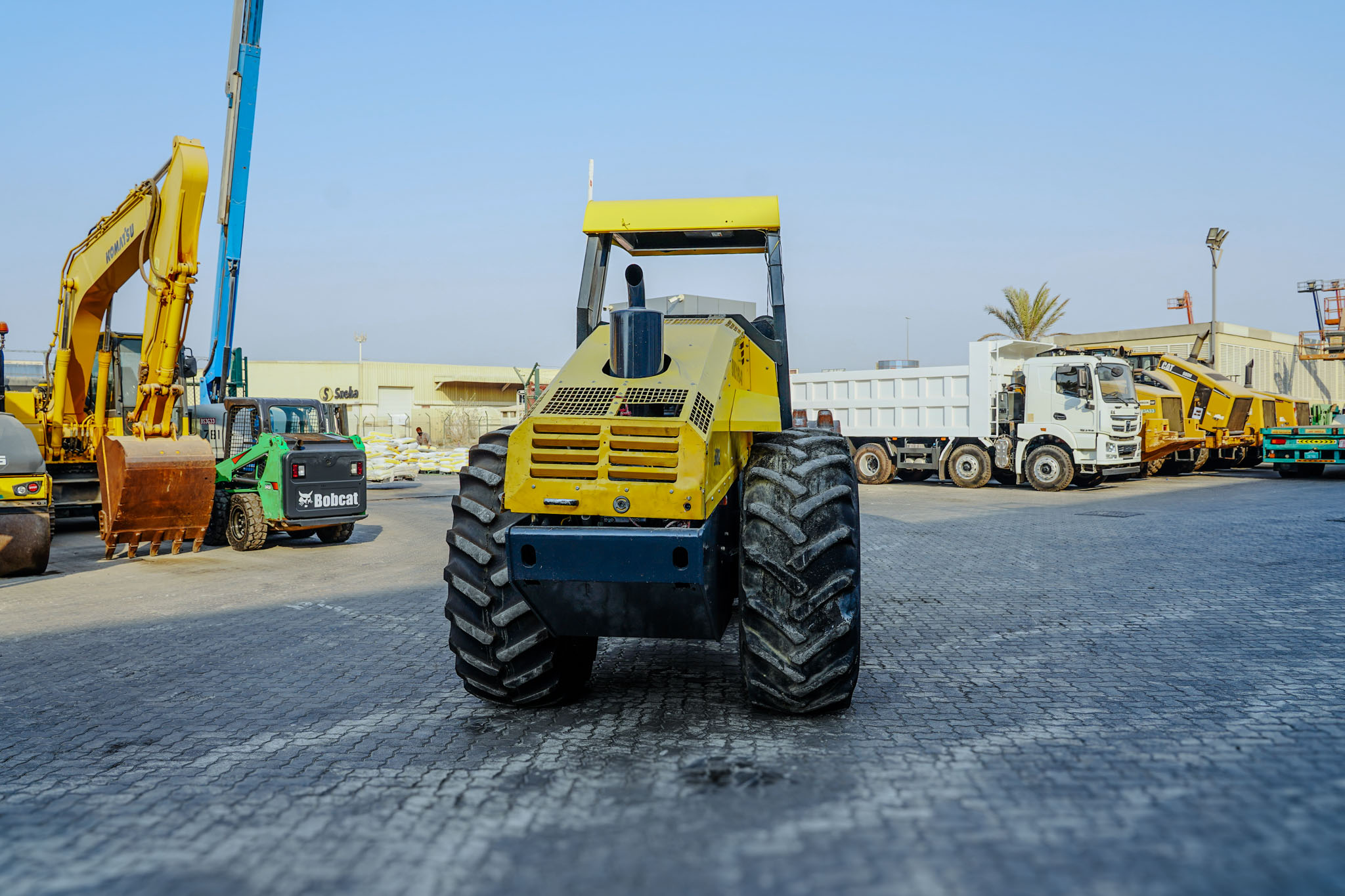 2013 BOMAG BW211 PD-40 Padfoot Drum Compactor - Image 5