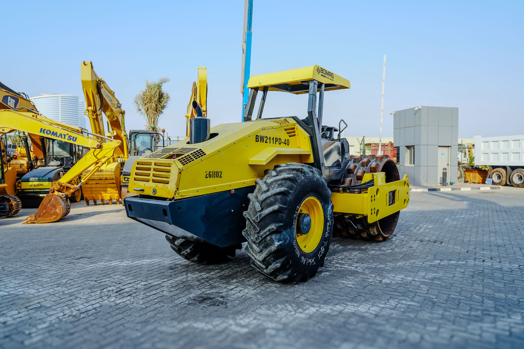 2013 BOMAG BW211 PD-40 Padfoot Drum Compactor - Image 13