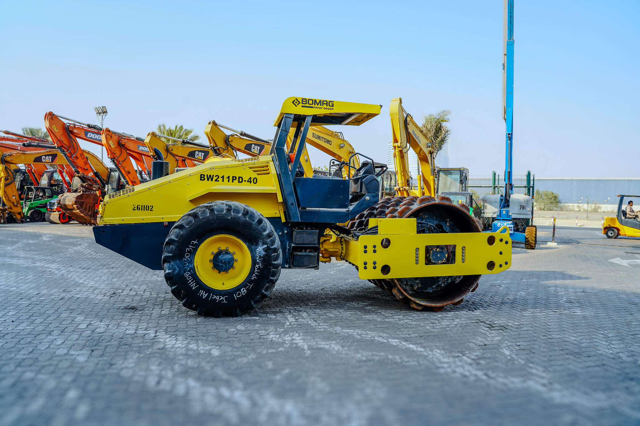 2013 BOMAG BW211 PD-40 Padfoot Drum Compactor - Image 15