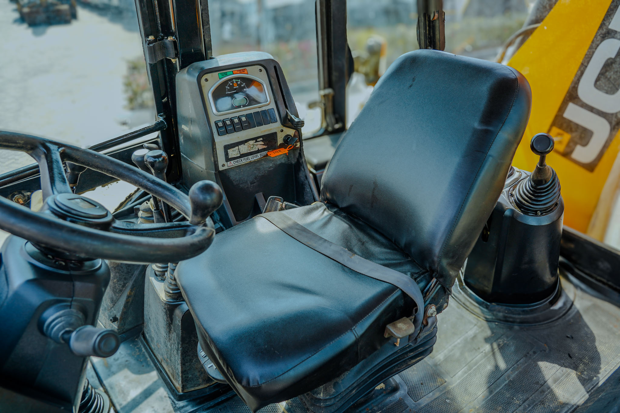 2016 JCB 3DX 4x4 Loader Backhoe - Image 7